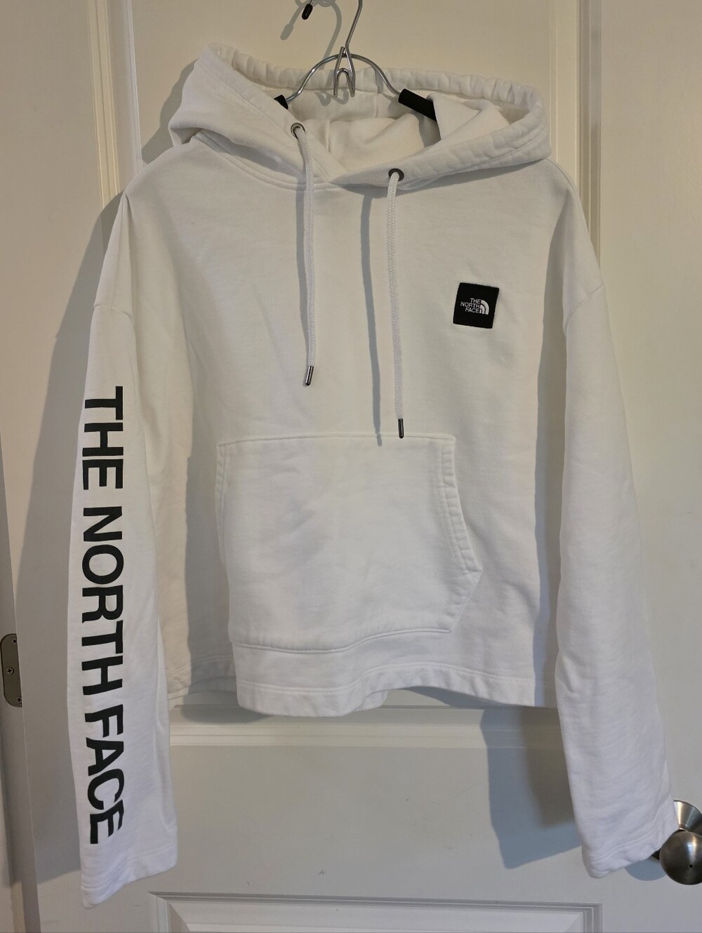The North Face Women's Classic Neutral White Box NSE Sleeve Logo Pullover Hoodie